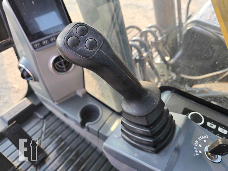 2022-xcmg-xe210u-image-17