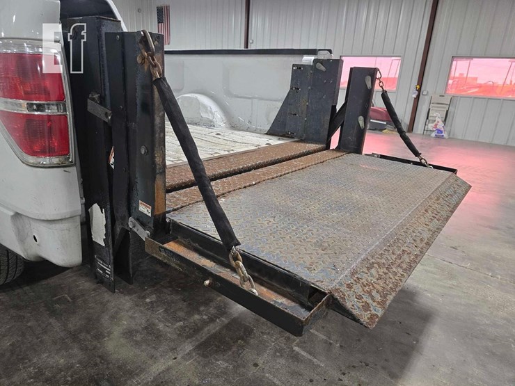 2013-ford-f150-xlt-image-11