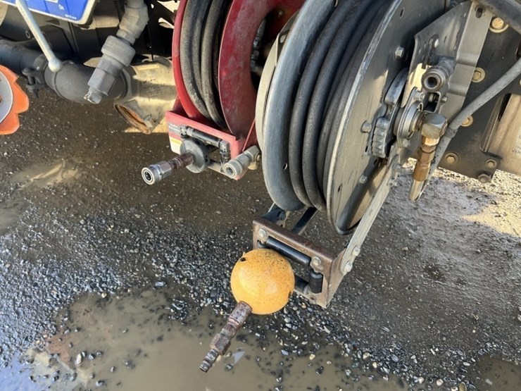 2014-vactor-2100-image-23