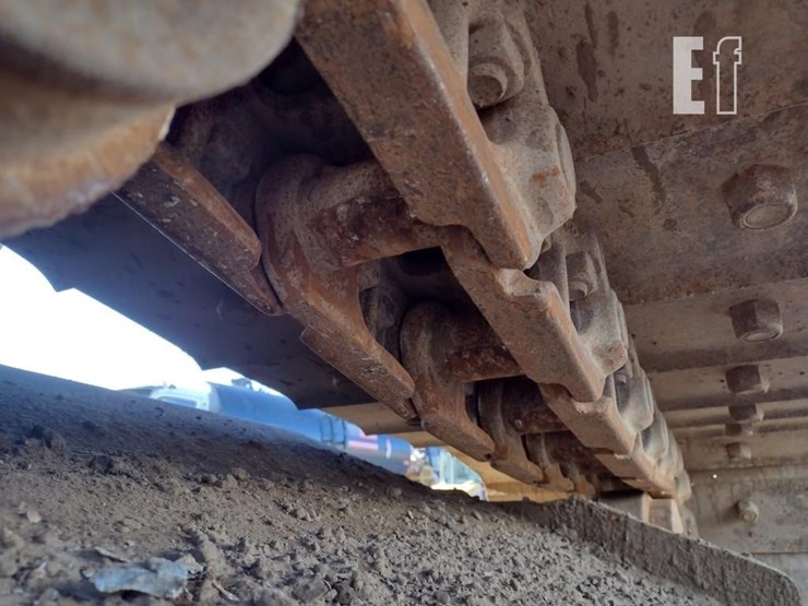 2012-hitachi-zx160-lc-3-image-28