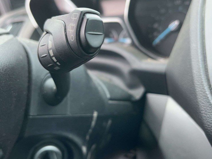 2013-ford-escape-se-image-18