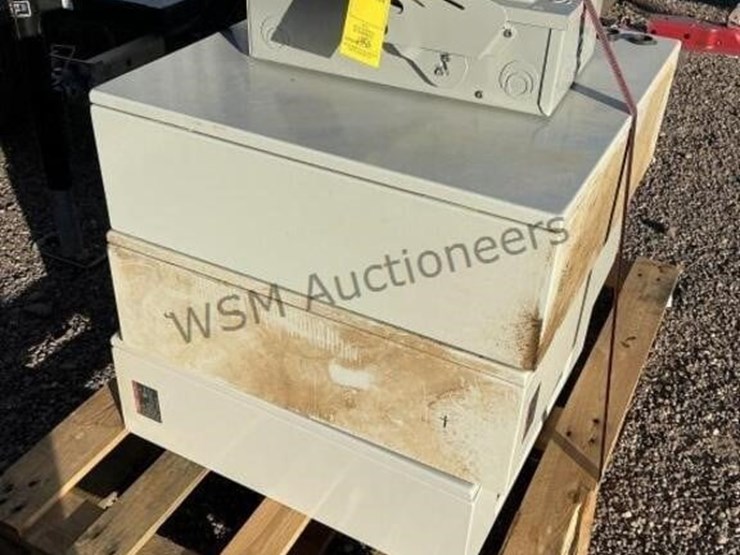 pallet-of-electrical-enclosures-image-4