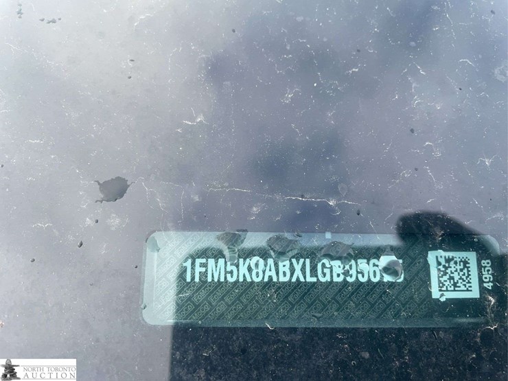 2020-ford-explorer-image-9