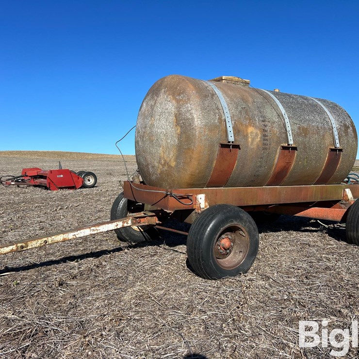 1,000-Gal Tank Trailer