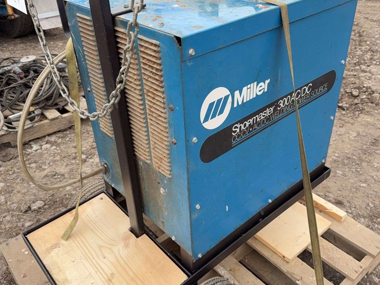 miller-shopmaster-300ac/dc-welder,-works-great,-with-wire-feed-and-leads-image-5