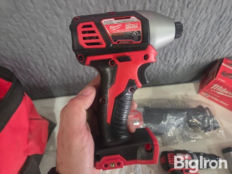 milwaukee-battery-operated-tools-image-6