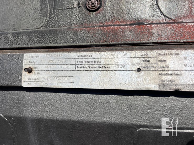 2004-cummins-qst30-image-4