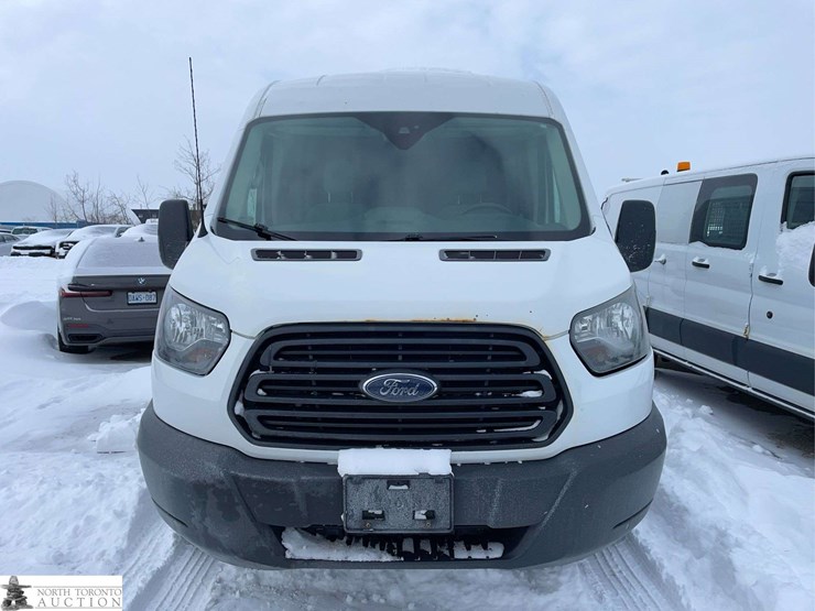2016-ford-transit-image-48