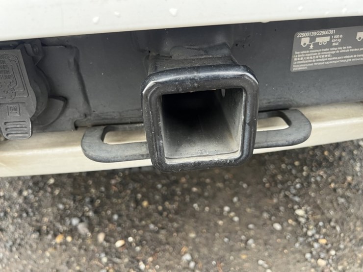 2017-chevrolet-tahoe-image-19