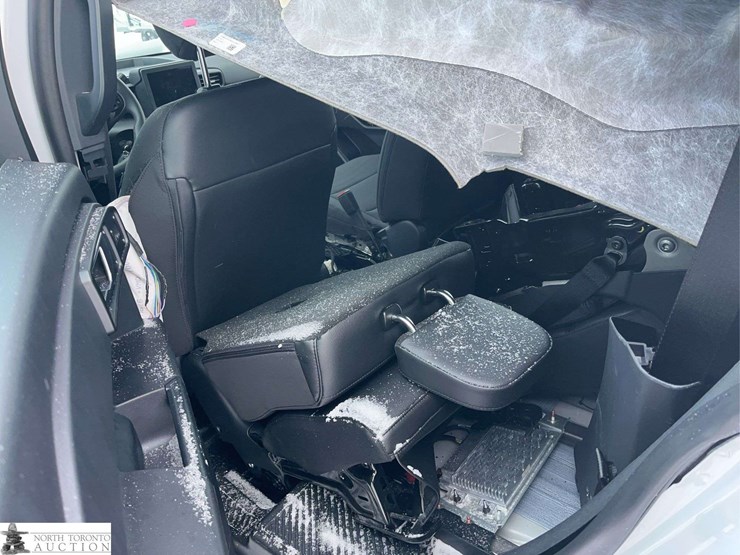 2025-ford-explorer-image-13