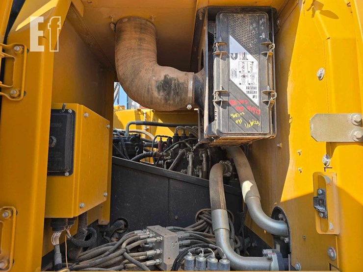 2022-xcmg-xe210u-image-26