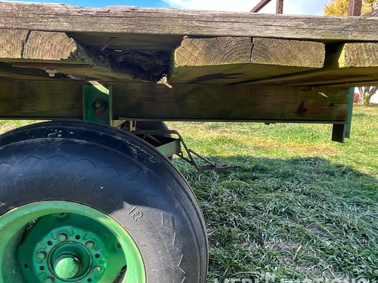 hay-rack-on-running-gear-image-36