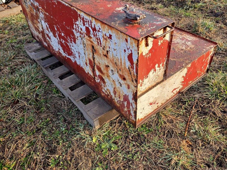 l-shaped-fuel-tank-has-crack-125gallon-image-2