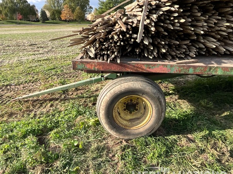 hay-rack-on-john-deere-running-gear-image-13