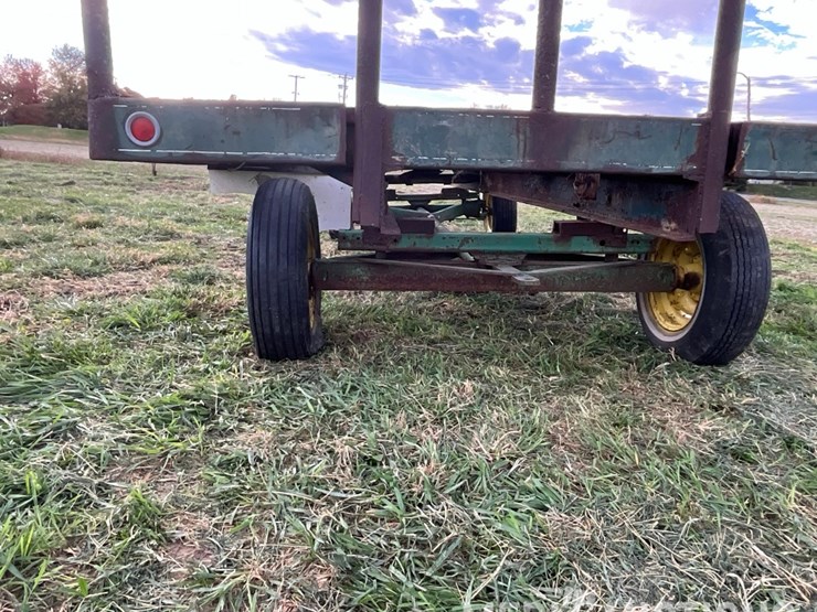 hay-rack-on-john-deere-running-gear-image-30