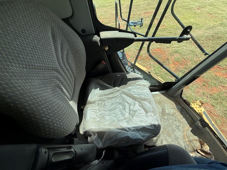 #24-•-claas-740-image-22