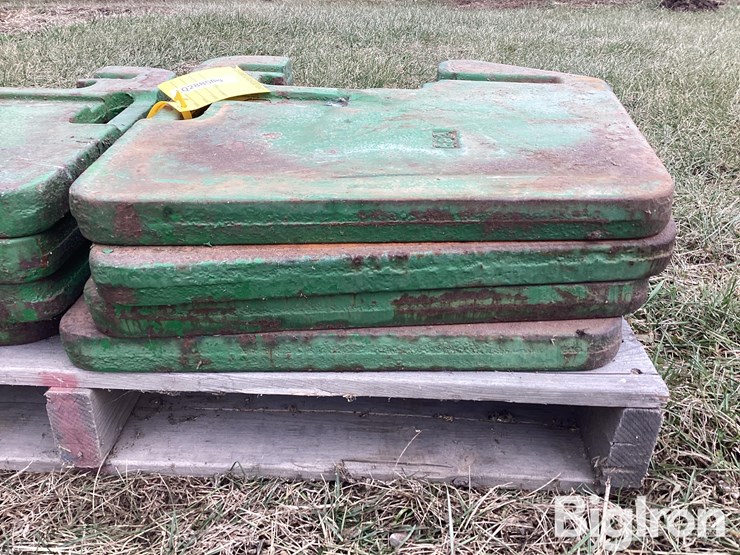 john-deere-suitcase-weights-image-9