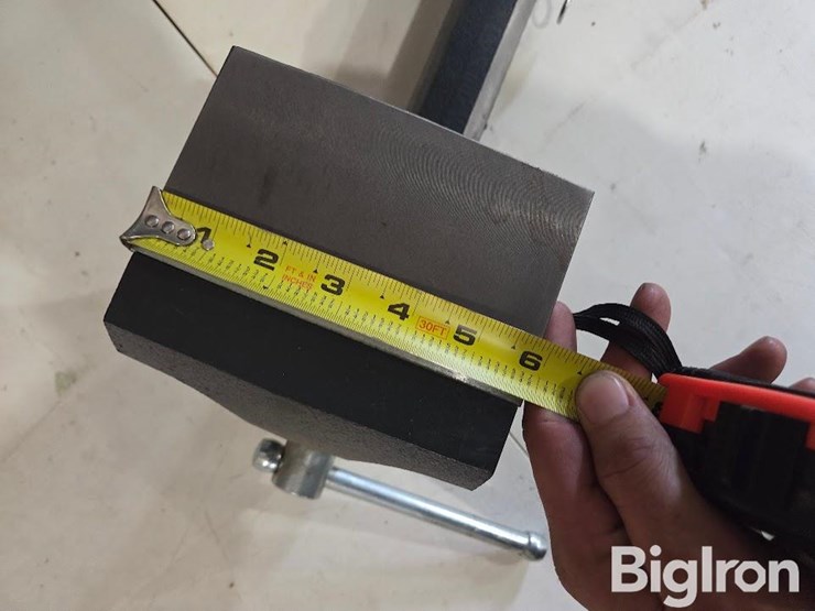 viper-receiver-hitch-vise-image-6