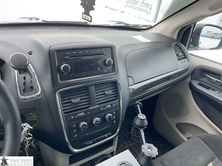 2015-ram-c/v-image-18