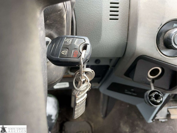 2013-ford-f350-image-14