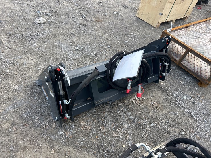 #95-•-mini-skid-steer-4-in-1-bucket-image-2