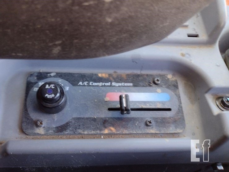 kubota-svl75-image-9