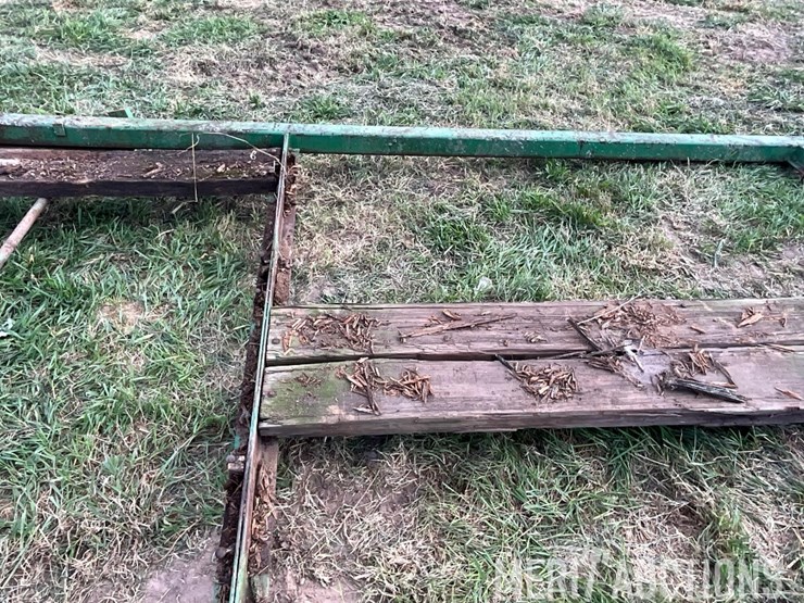 john-deere-implement-trailer-image-44