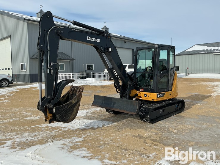 2023-deere-60g-image-1