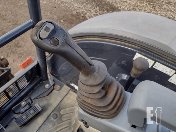 2022-deere-26g-image-7