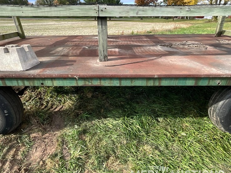 20ft.-hay-rack-with-steel-deck-image-17