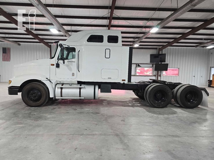 2005-international-9400-image-5