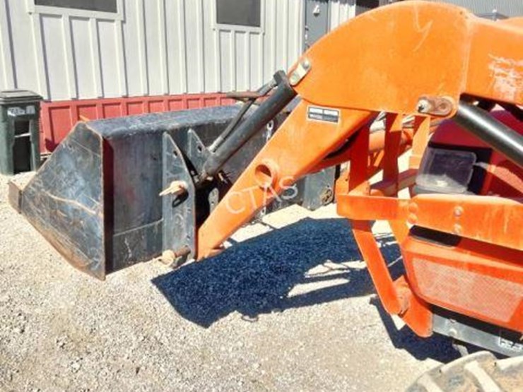 kubota-l2800-image-4