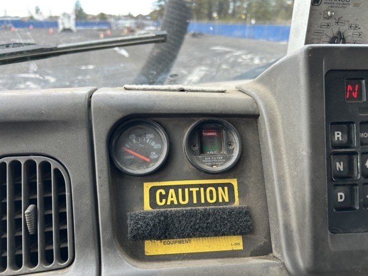 2002-sterling-l7500-image-25