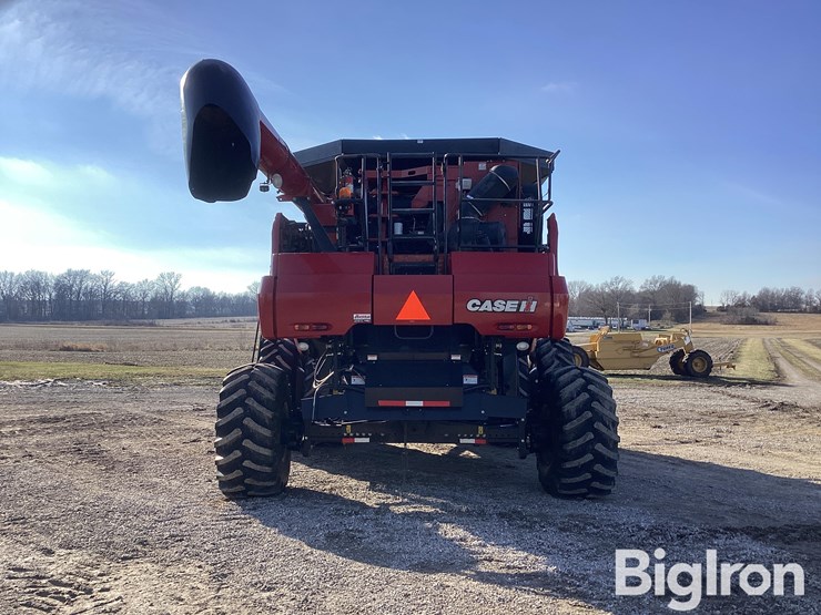 2012-case-ih-8120-image-6