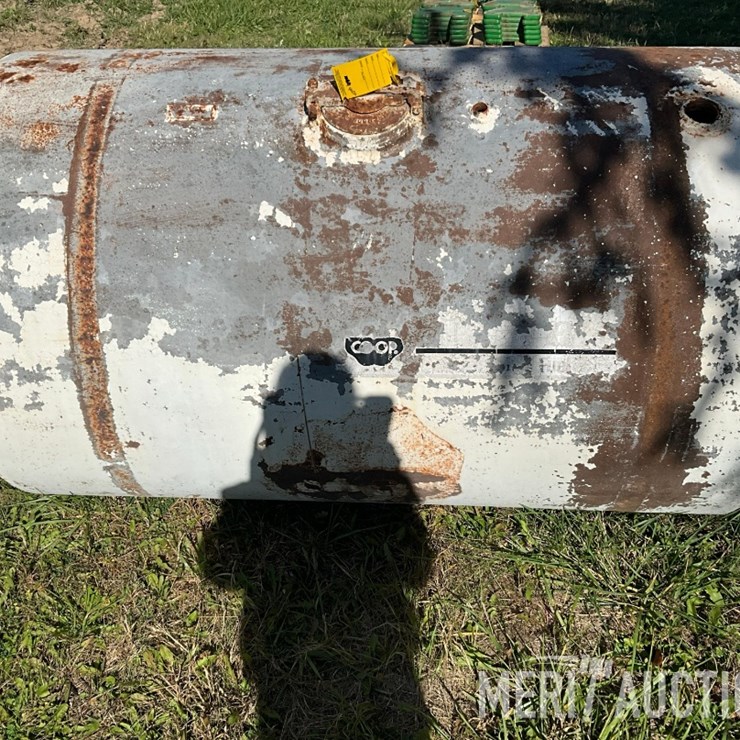 500 Gallon Steel Tank