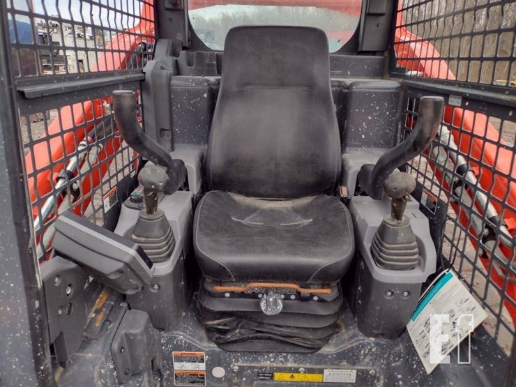 kubota-svl75-3-image-10