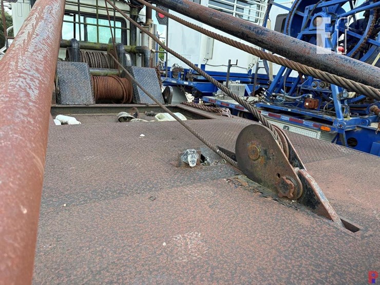 2007-mack-granite-cv713-image-8