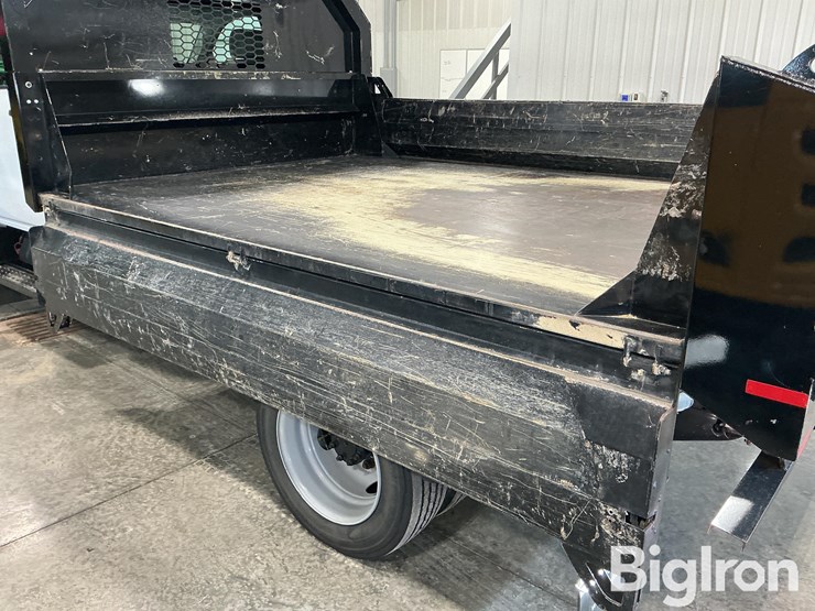 2020-chevrolet-silverado-5500hd-image-17