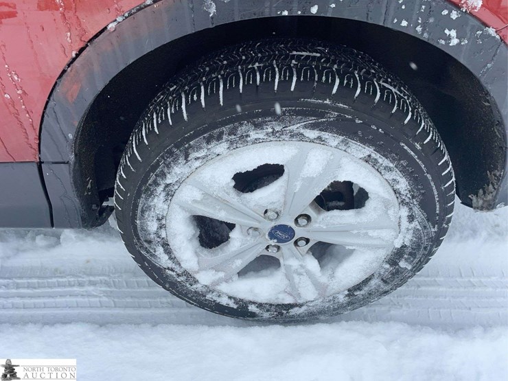 2014-ford-escape-image-21