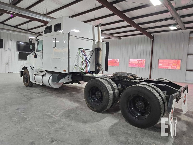 2005-international-9400-image-4