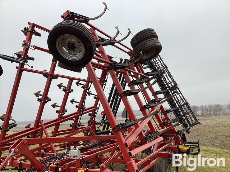 2023-case-ih-255-image-19