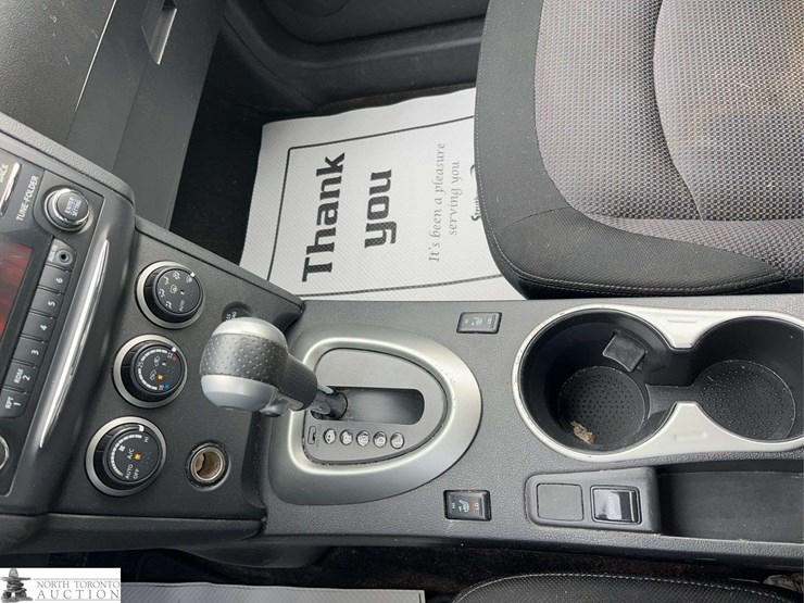 2013-nissan-rogue-image-17