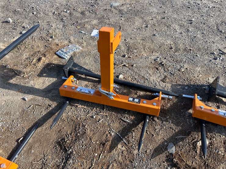 #59-•-unused-3pt-hay-spear-image-1