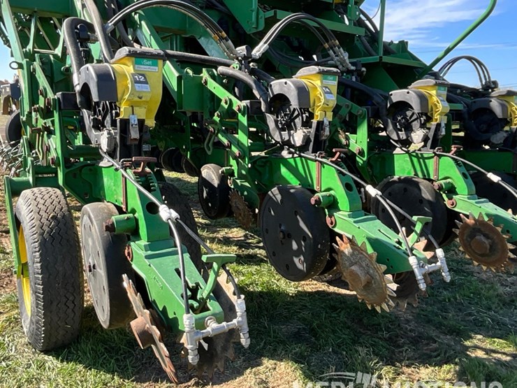 john-deere-1790-image-29