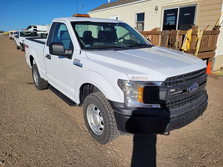 2018-ford-f150-xl-image-2