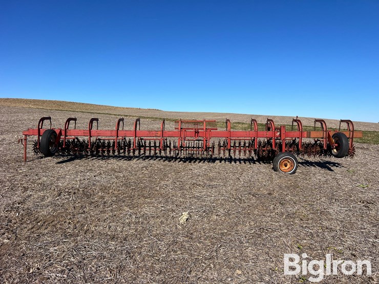 international-300-image-6