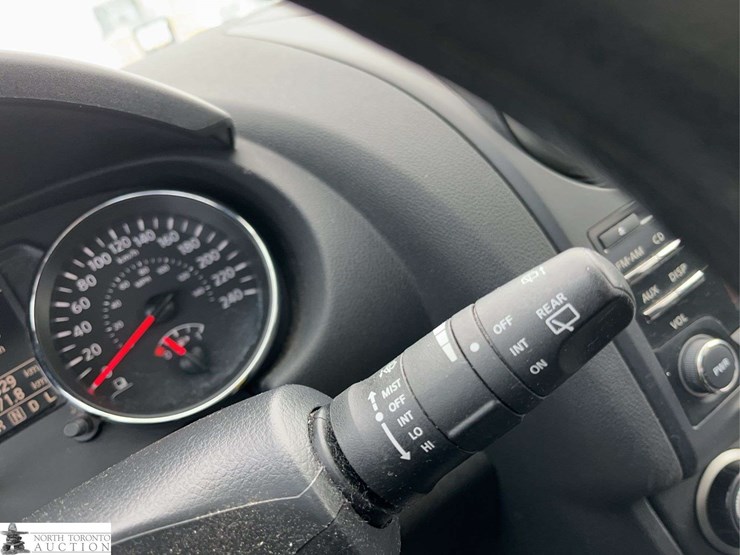 2013-nissan-rogue-image-21