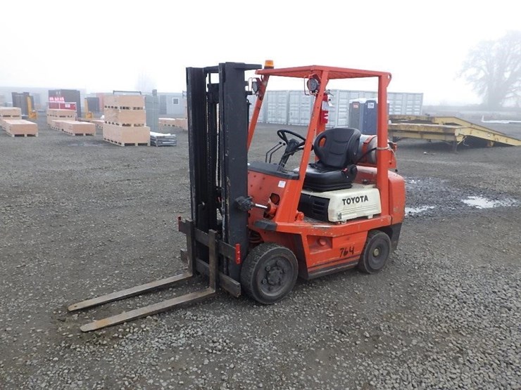 toyota-62-4fgc25-forklift-image-1