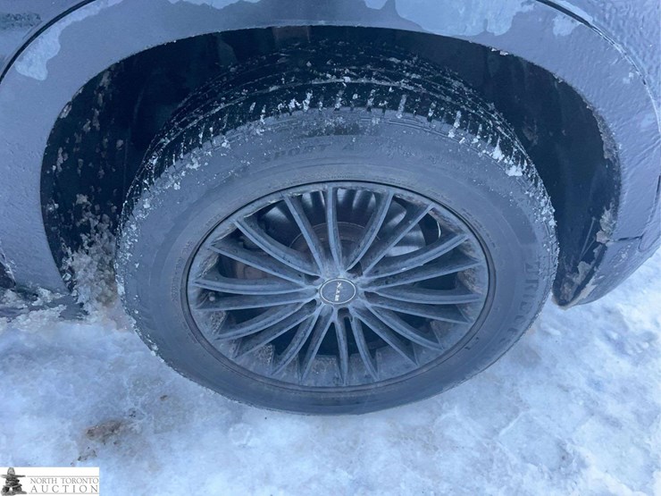 2010-bmw-x5-image-24