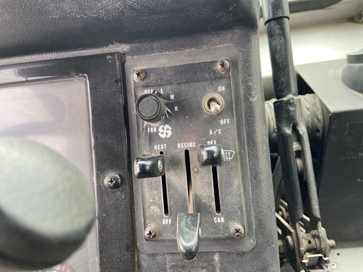 1994-chevrolet-p-truck-forward-step-van-image-22